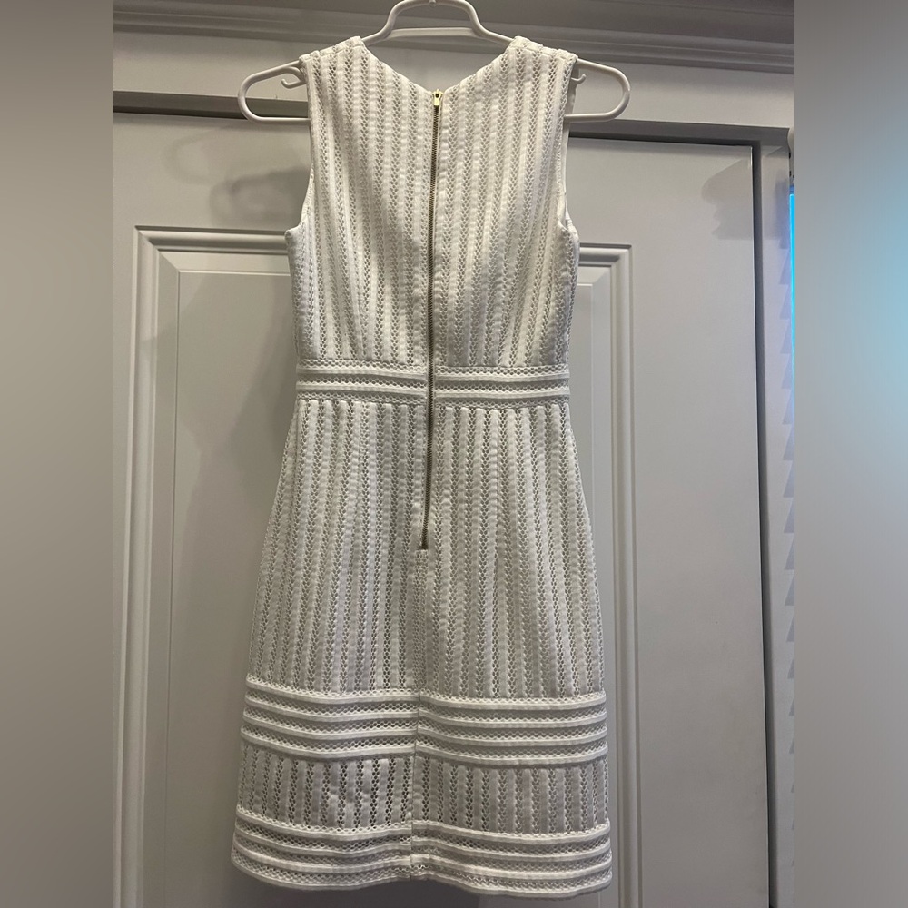 H&M White Eyelet Lattice Pattern Dress Size 4 - Picture 2 of 7